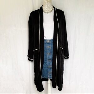 Chloe & Katie // Black, White Duster Cardigan S
